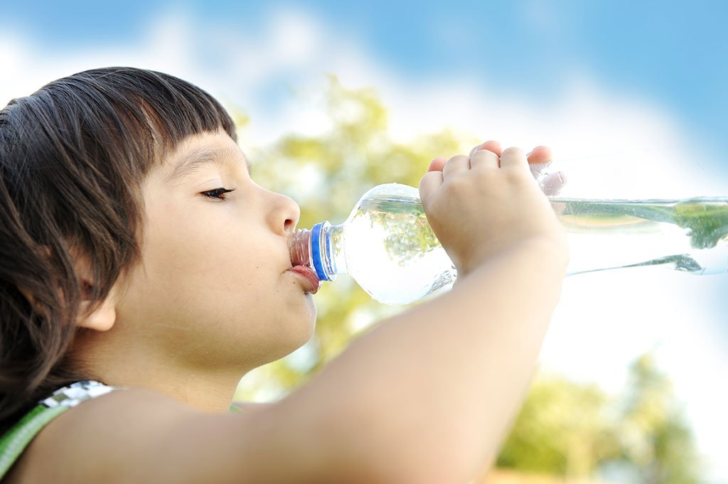 drink-lots-of-water-to-keep-hydrated-please-lanzarote-villas-direct