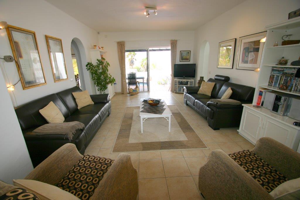 9722387077_350f55297f_o