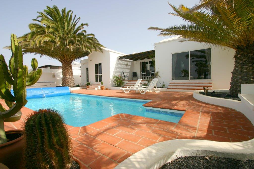 9725616140_a3c43989c9_o