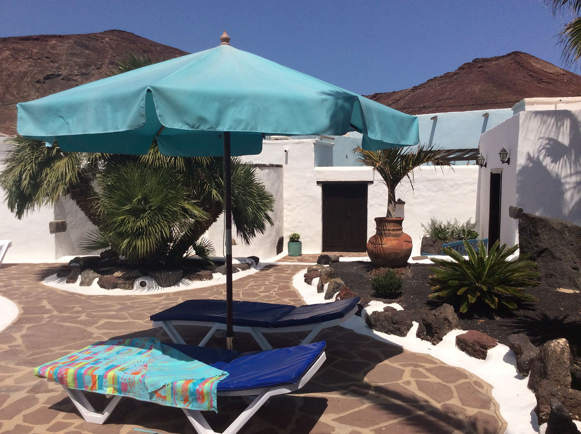 Lanzarote Villas Direct | Luxury villas with fixed year round price