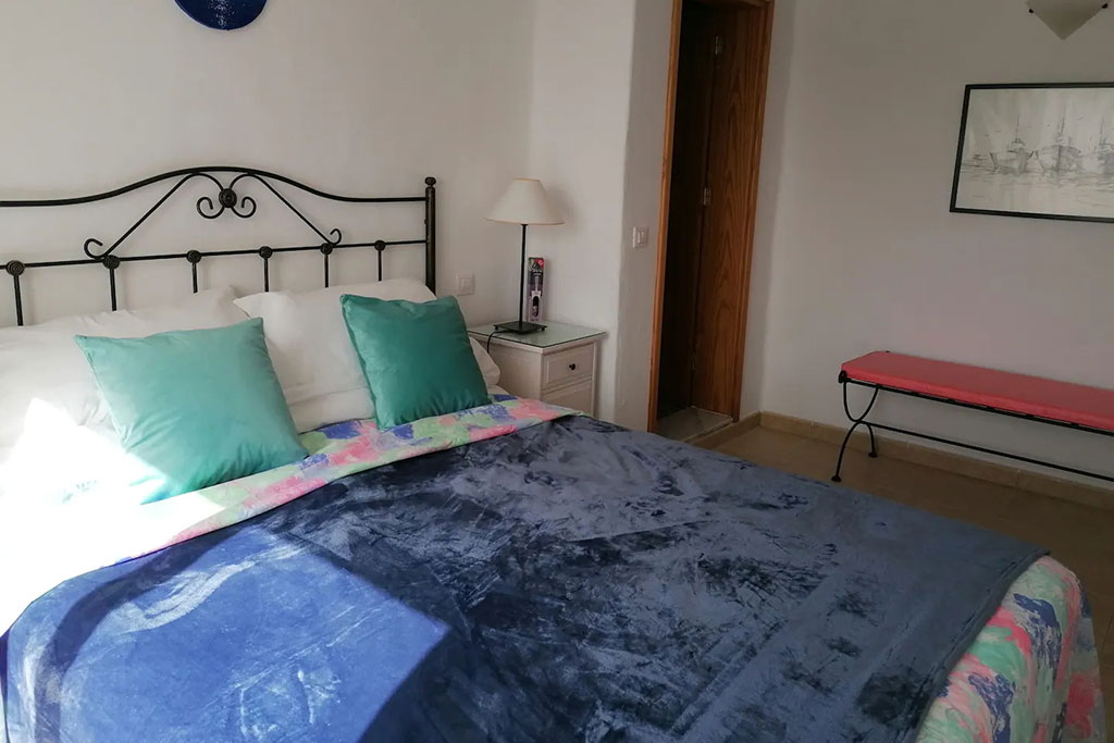 8d43e702-54f4-43a9-ad8e-fe11a575e220