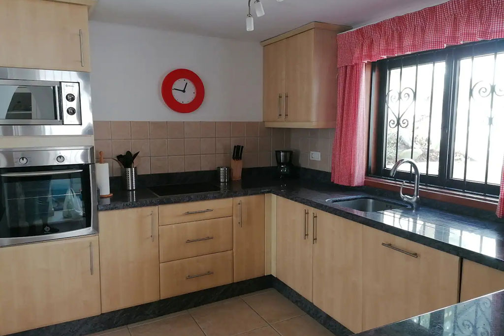 d0129bde-83c6-4005-ac8b-e5d92f9ae966