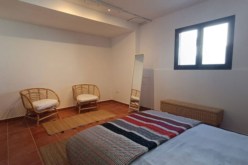 4b960ddd-5afb-4998-b41c-7bc259c90d57