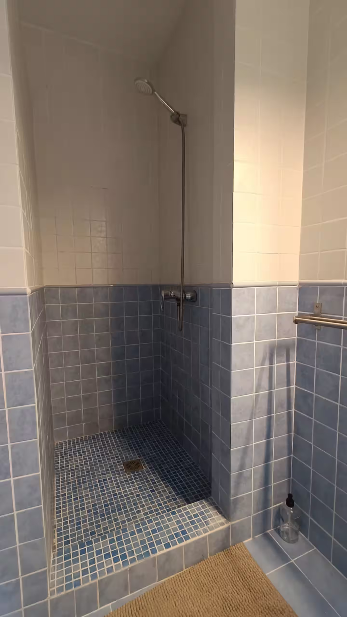 7c10045e-44cf-4889-8571-4b0417a177ad