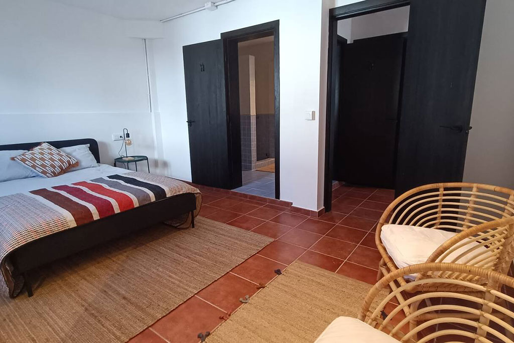 eccc0ff6-1a0e-4d3f-8c19-89c376129681