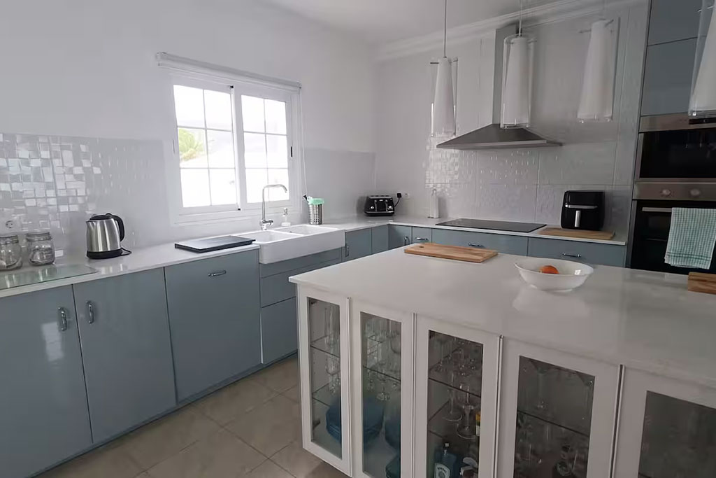 1869a64a-ec15-4b23-ba69-7049c04f3cc2