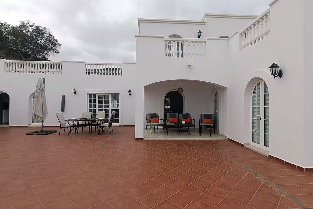 a45b35c7-8f50-40db-bafe-ff4e192efb4d