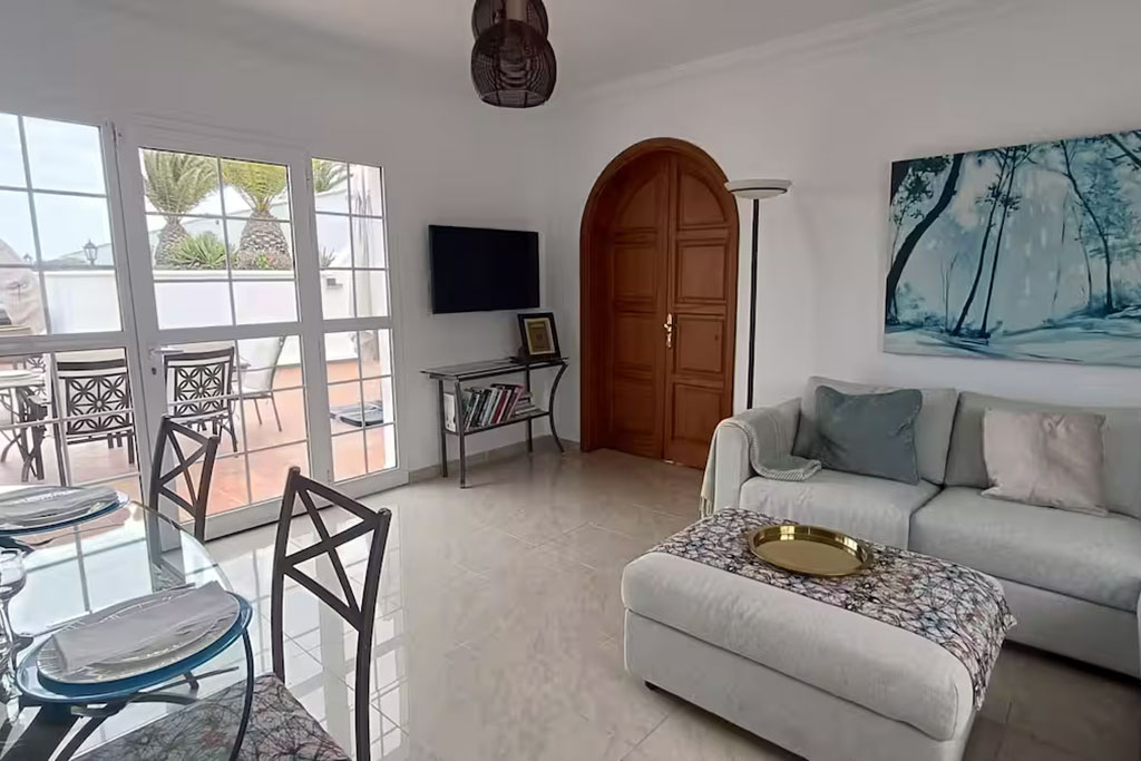 ae6d632a-a1e7-407b-8d9c-27583b63311d