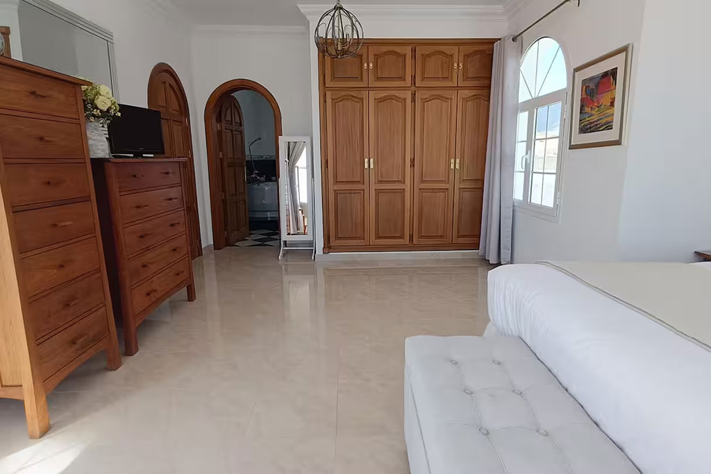 bd1a9d1f-4576-4dce-b55b-20b18de48563