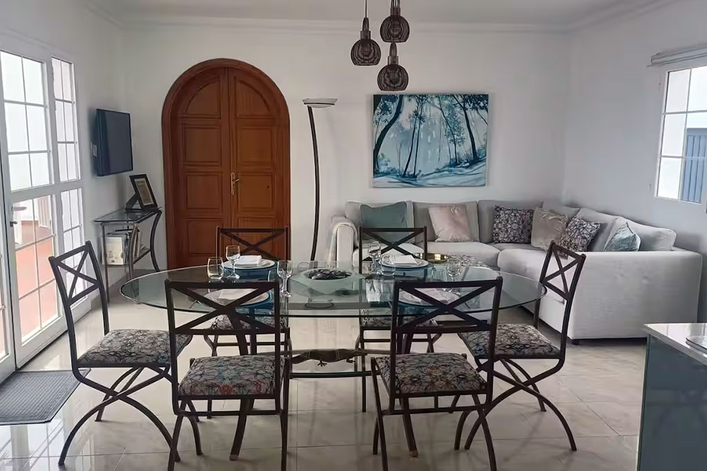 c3241916-ed0d-4acc-898b-c227d09c8a24