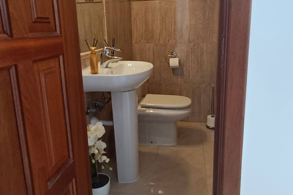 eb812e88-ce84-4c1a-9e7c-b484066fd08b